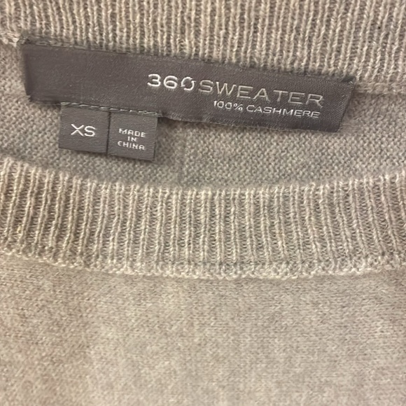 360 Cashmere gray poncho style sweater size xs - Picture 4 of 10